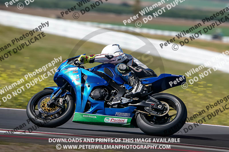 cadwell no limits trackday;cadwell park;cadwell park photographs;cadwell trackday photographs;enduro digital images;event digital images;eventdigitalimages;no limits trackdays;peter wileman photography;racing digital images;snetterton;snetterton no limits trackday;snetterton photographs;snetterton trackday photographs;trackday digital images;trackday photos